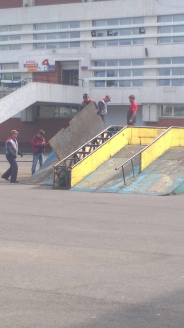 В Кемерове разбирают скейт-парк, где травмировался 10-летний ребёнок