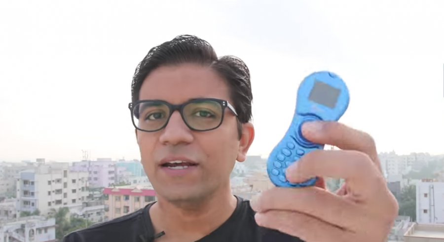 В Индии в продажу вышел телефон-спиннер