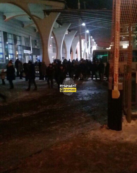 В Кемерове автовокзал эвакуировали из-за пакета с едой