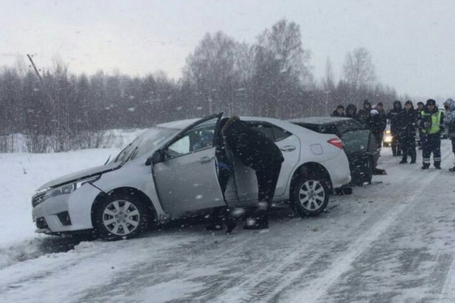 В ДТП на кузбасской трассе погибло три человека