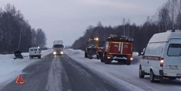Видео: в ДТП на трассе Новосибирск-Ленинск-Кузнецкий погибли двое