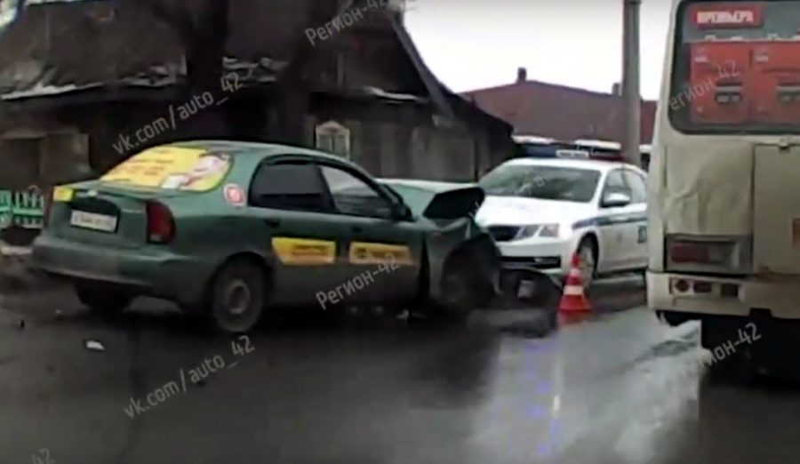 Стали известны подробности ДТП с машиной такси в Кемерове