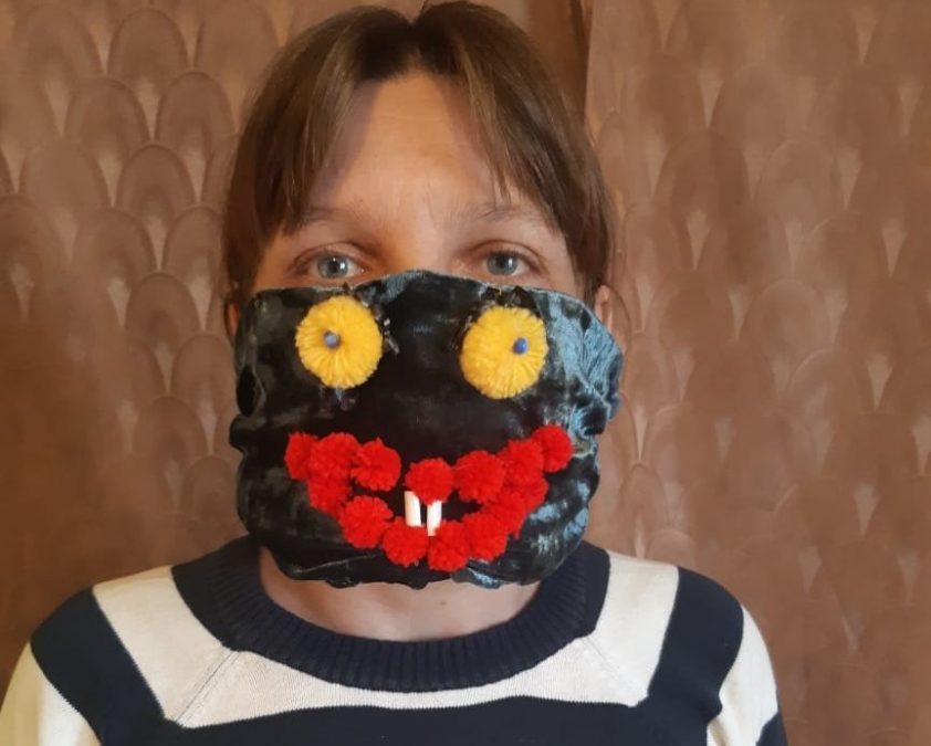 Конкурс Фонда «СУЭК-РЕГИОНАМ» на лучшую защитную маску набирает популярность среди кузбасских школьников