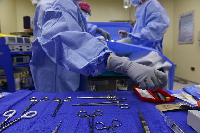 Кемеровские врачи спасли руку самбисту