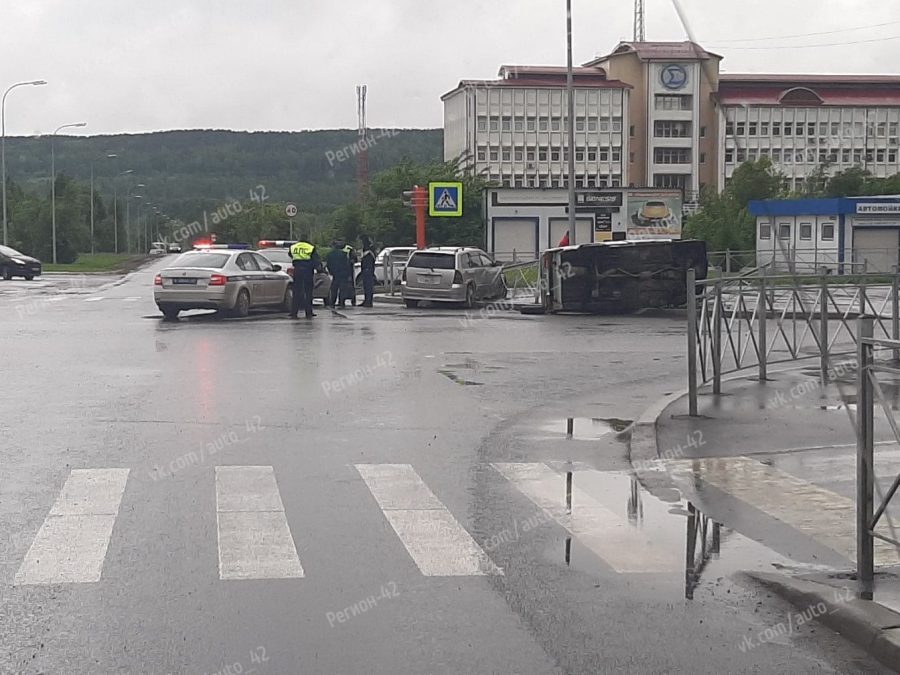 Пьяный водитель устроил жуткое ДТП в Кемерове