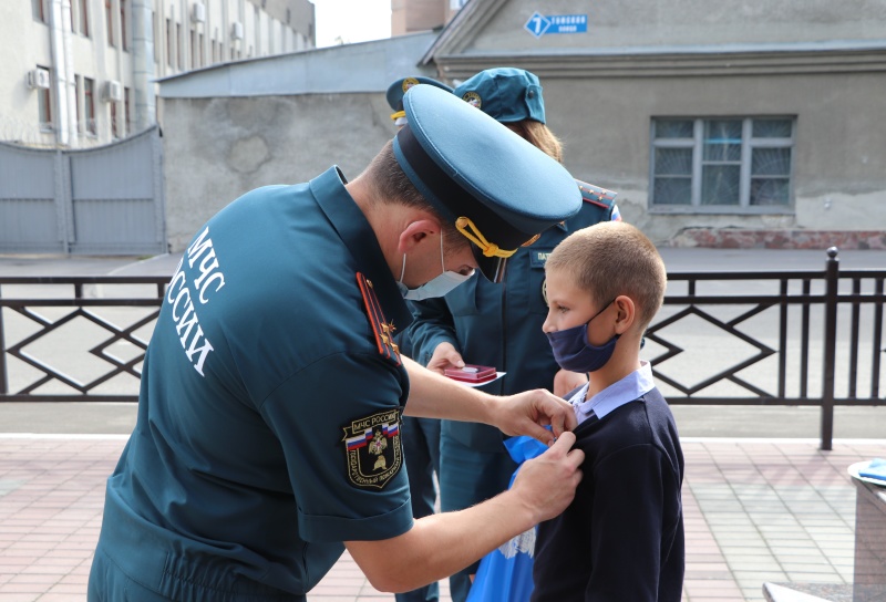 В Кузбассе школьник вынес трёхлетнюю девочку из огня