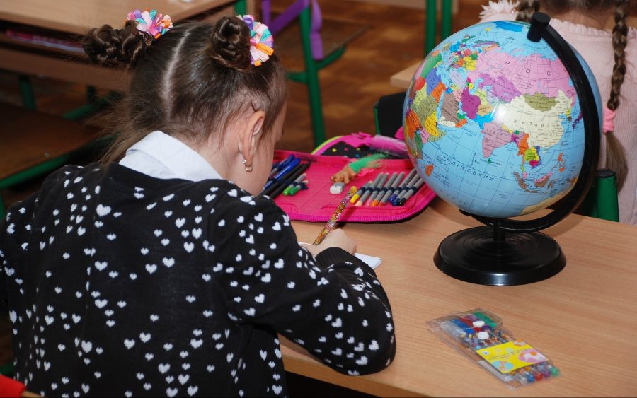 Кемеровские родители требуют перевести школьников на «удалёнку»