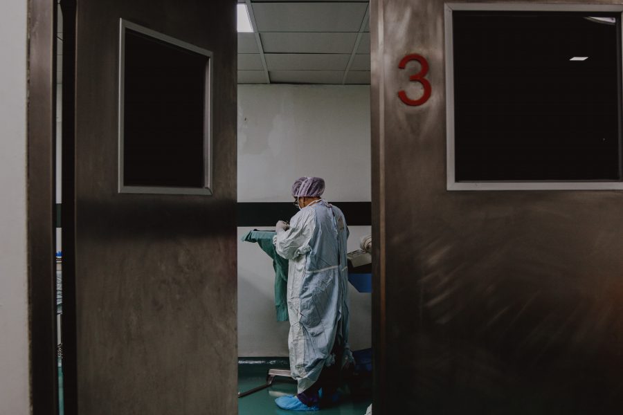 «Задыхаются, ходят под себя»: кемеровчанин с коронавирусом рассказал, что творится в больницах